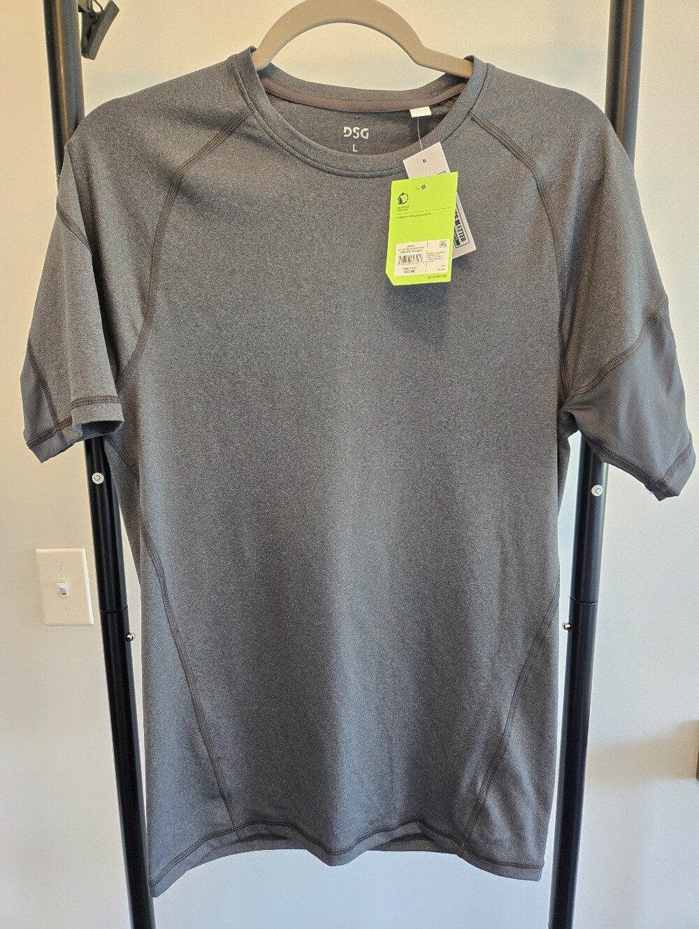 NWT. DSG Men’s Compression Crew Neck Shirt L Gray Moisture Wicking Athletic